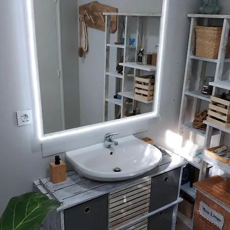 Like - Comme Chez Soi - D'hote منزل للإقامة